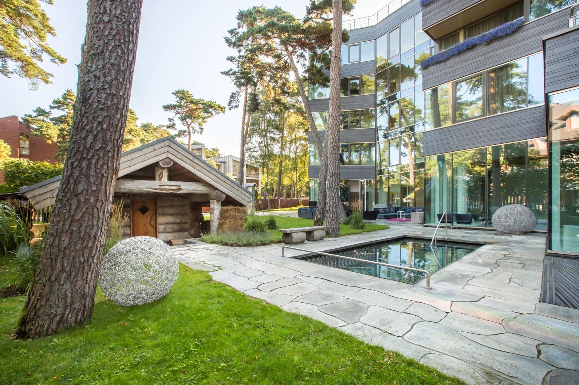 Palanga Life Balance Spa Hotel 外观 照片 The hotel's garden