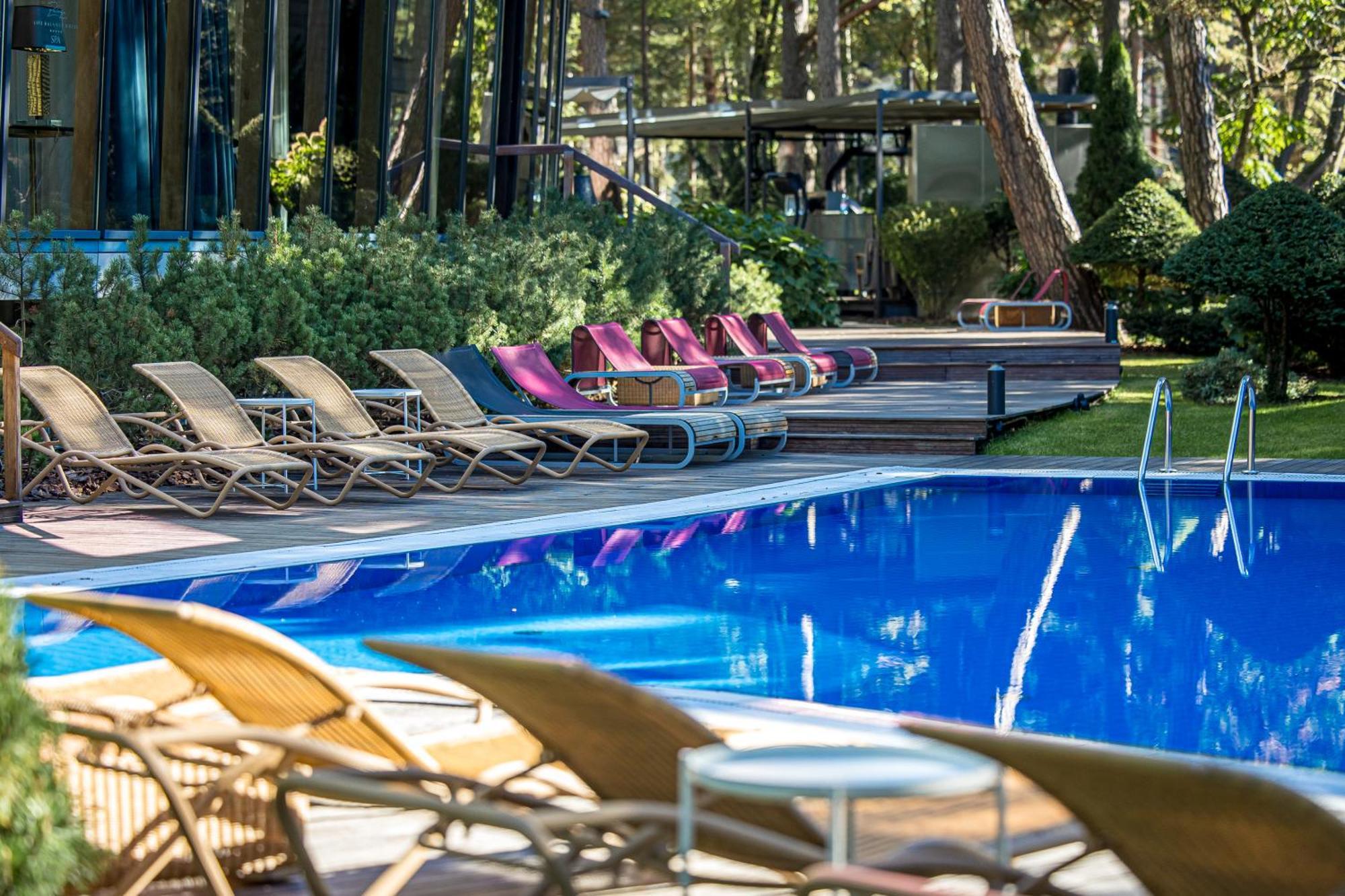 Palanga Life Balance Spa Hotel 外观 照片 The pool at the hotel