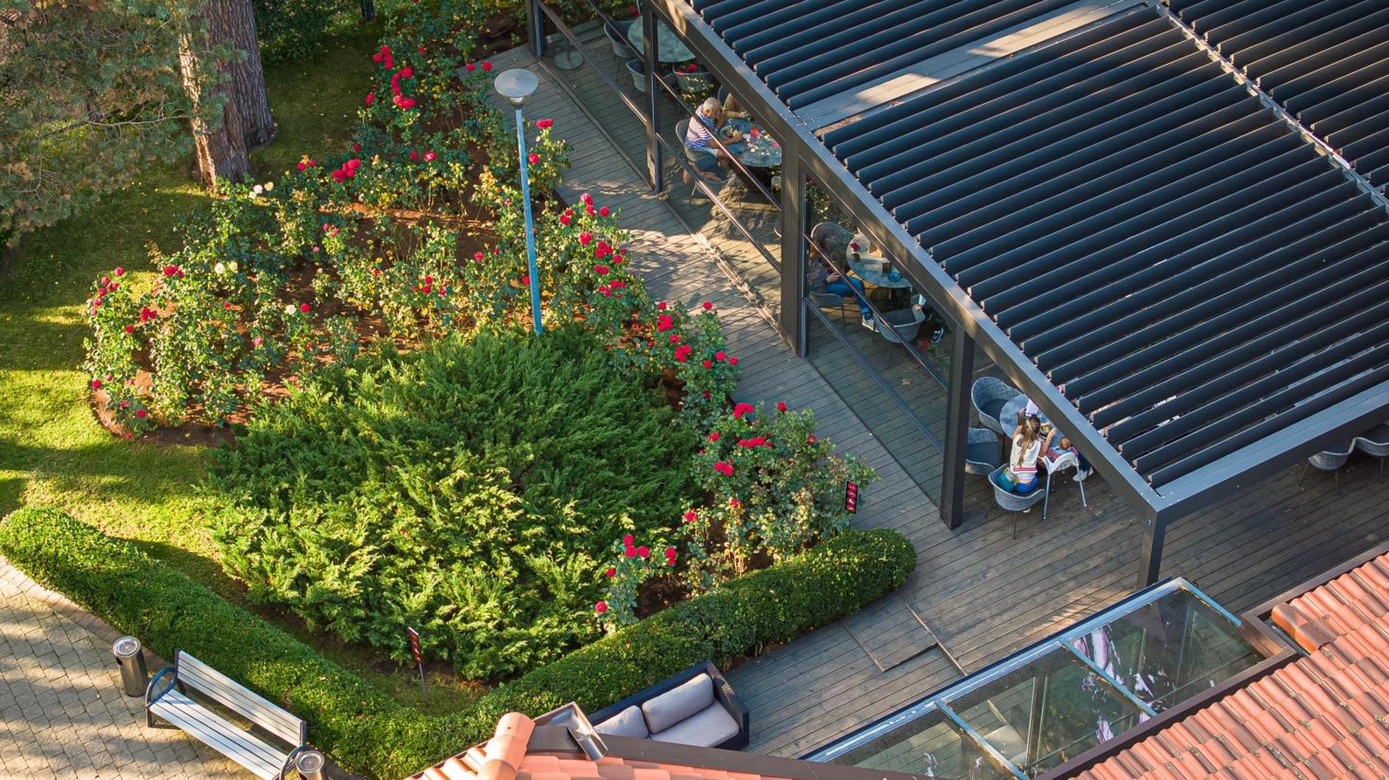 Palanga Life Balance Spa Hotel 外观 照片 A pergola with louvres